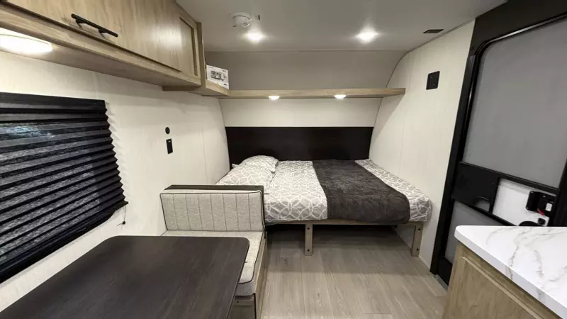 16LP Floorplan Main Room