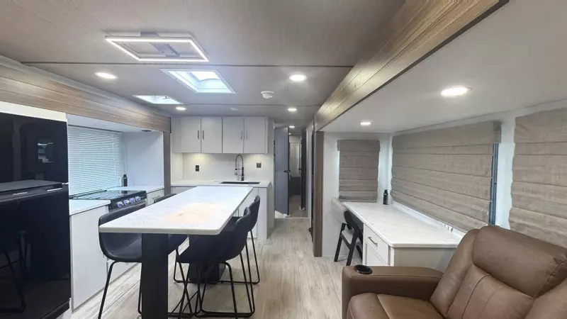 2800RL Floorplan Main Room