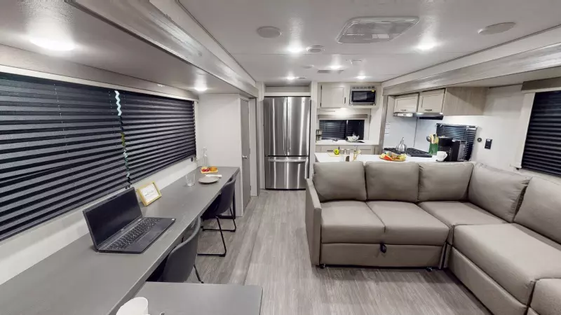 32MAZE Floorplan Main Room