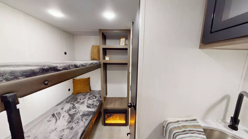 12BHX Floorplan Main Room
